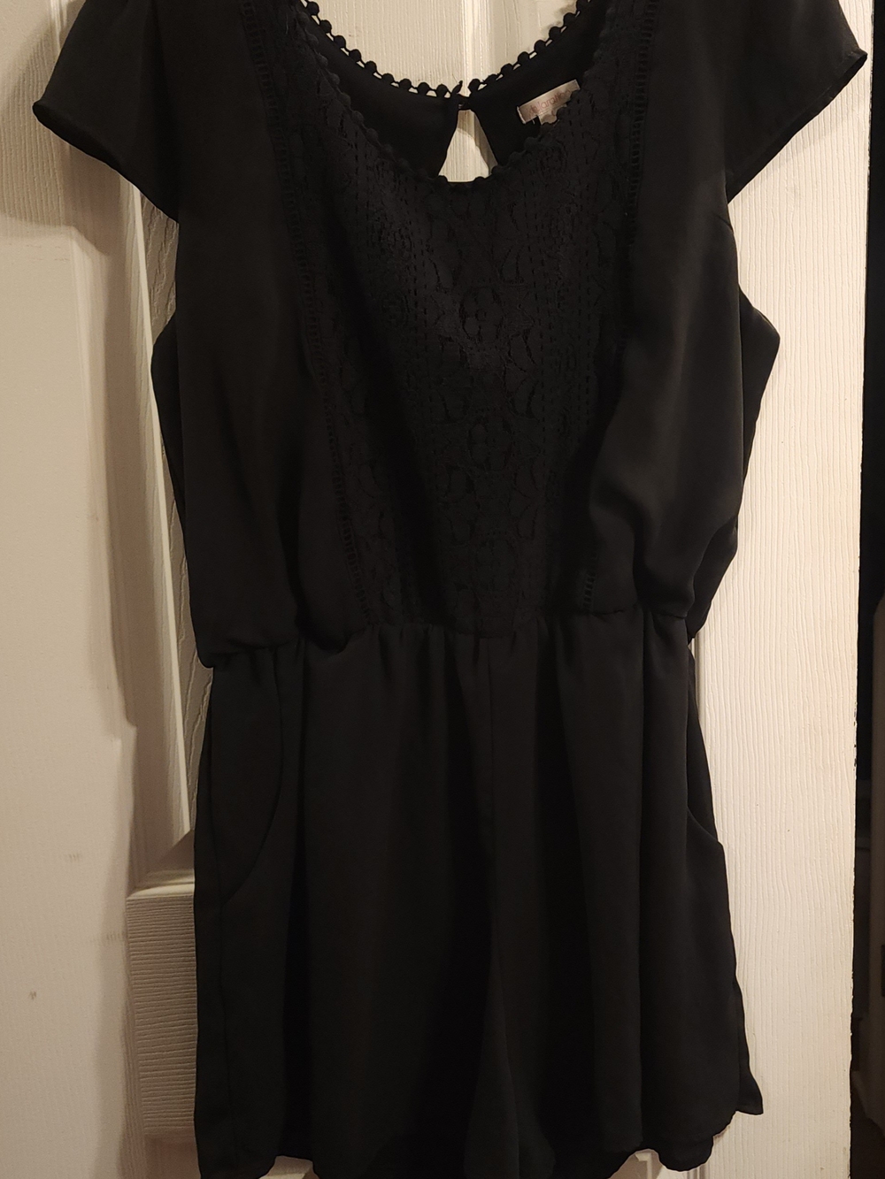Black Rhomper Size Large - Picture 2 of 6